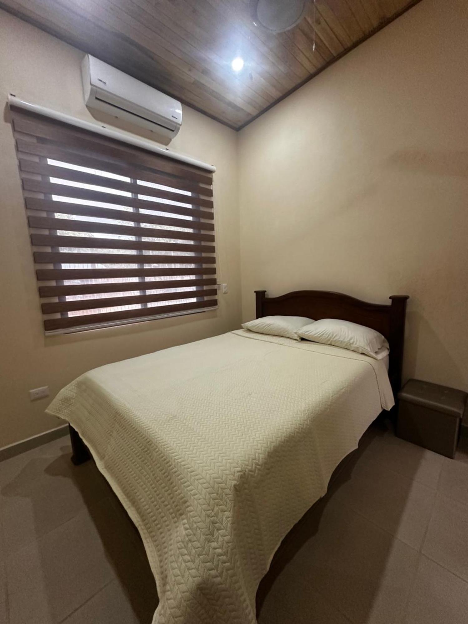 La Laguna Apartment *